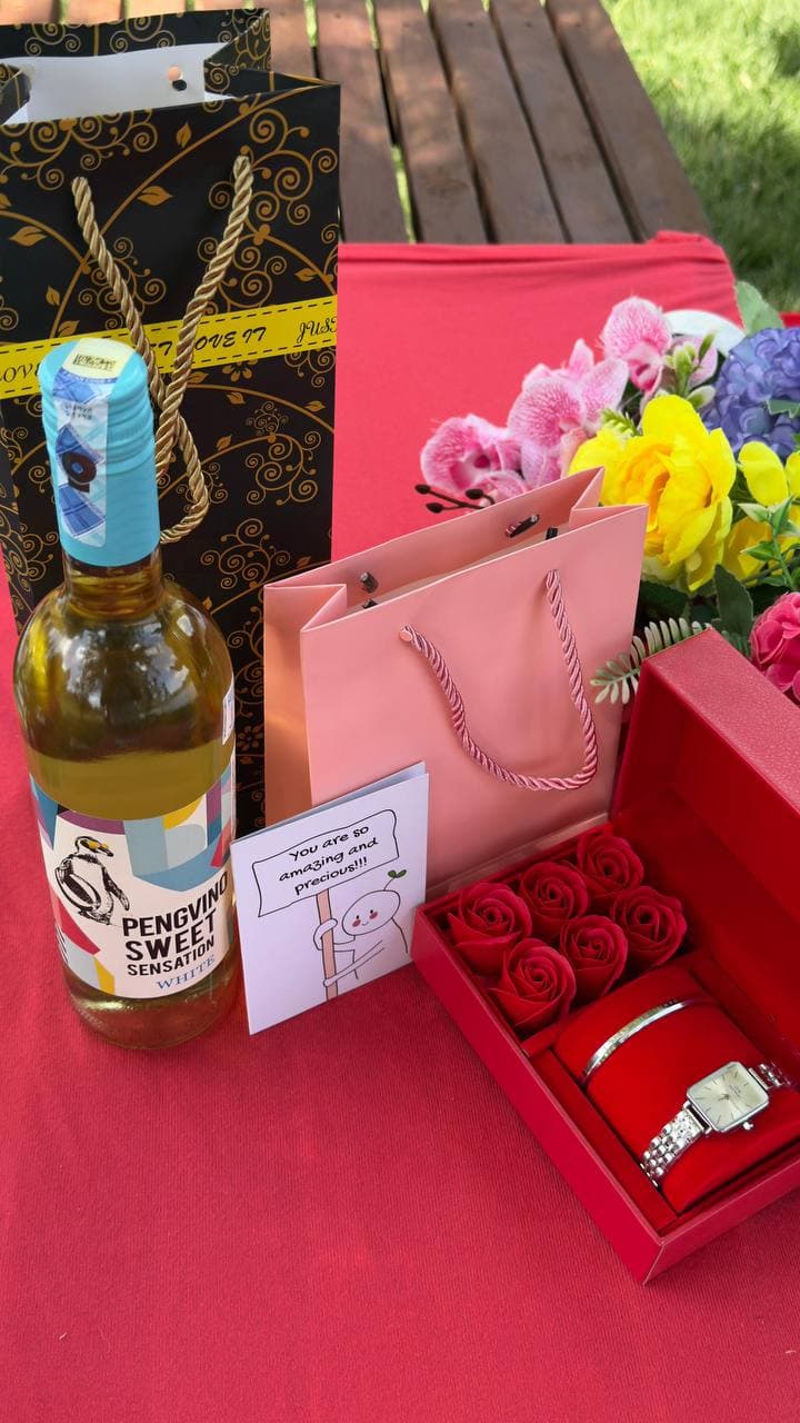 VALENTINES LADIES GIFT view 8